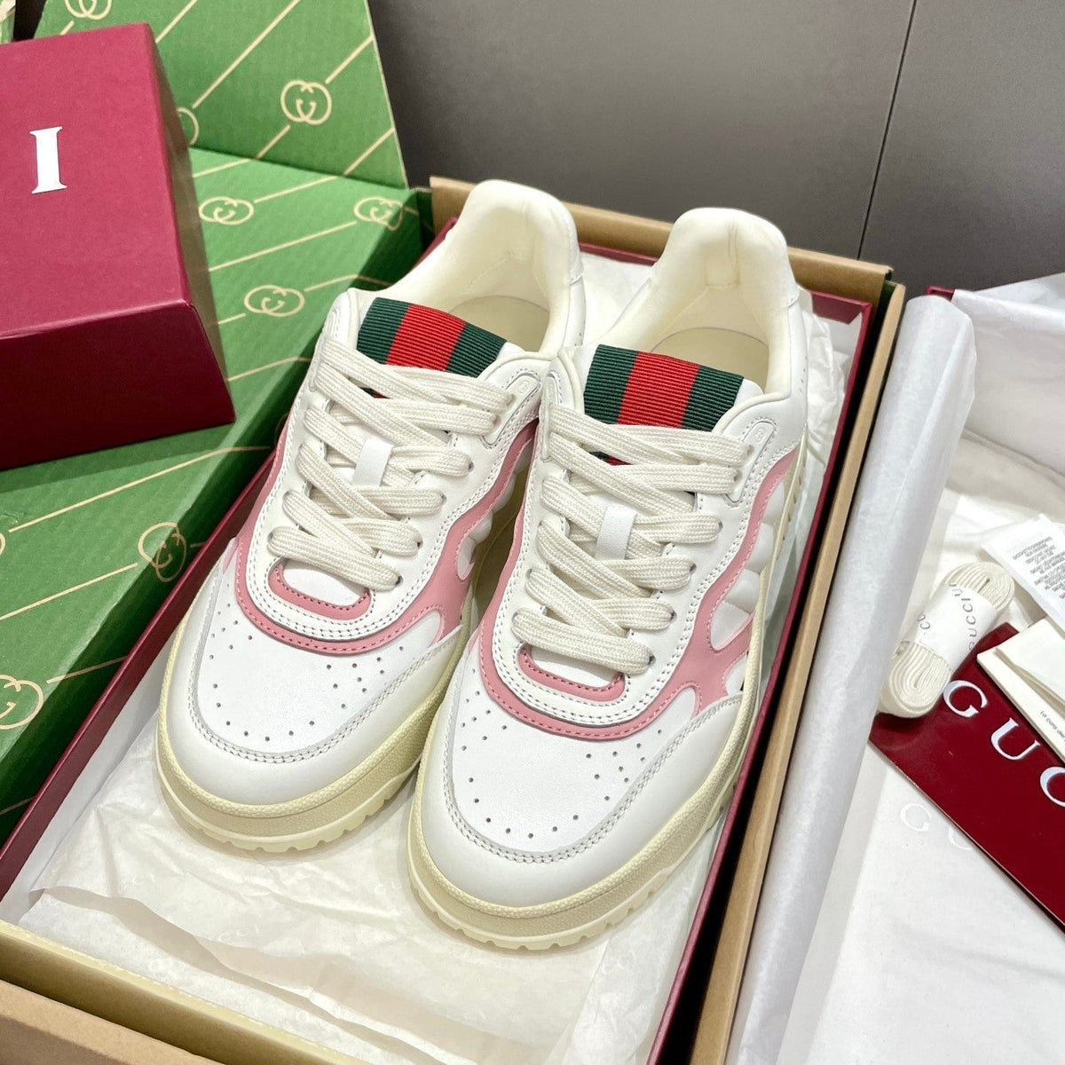 GG 26 Sneaker White Pink Red Green Cowhide 632871