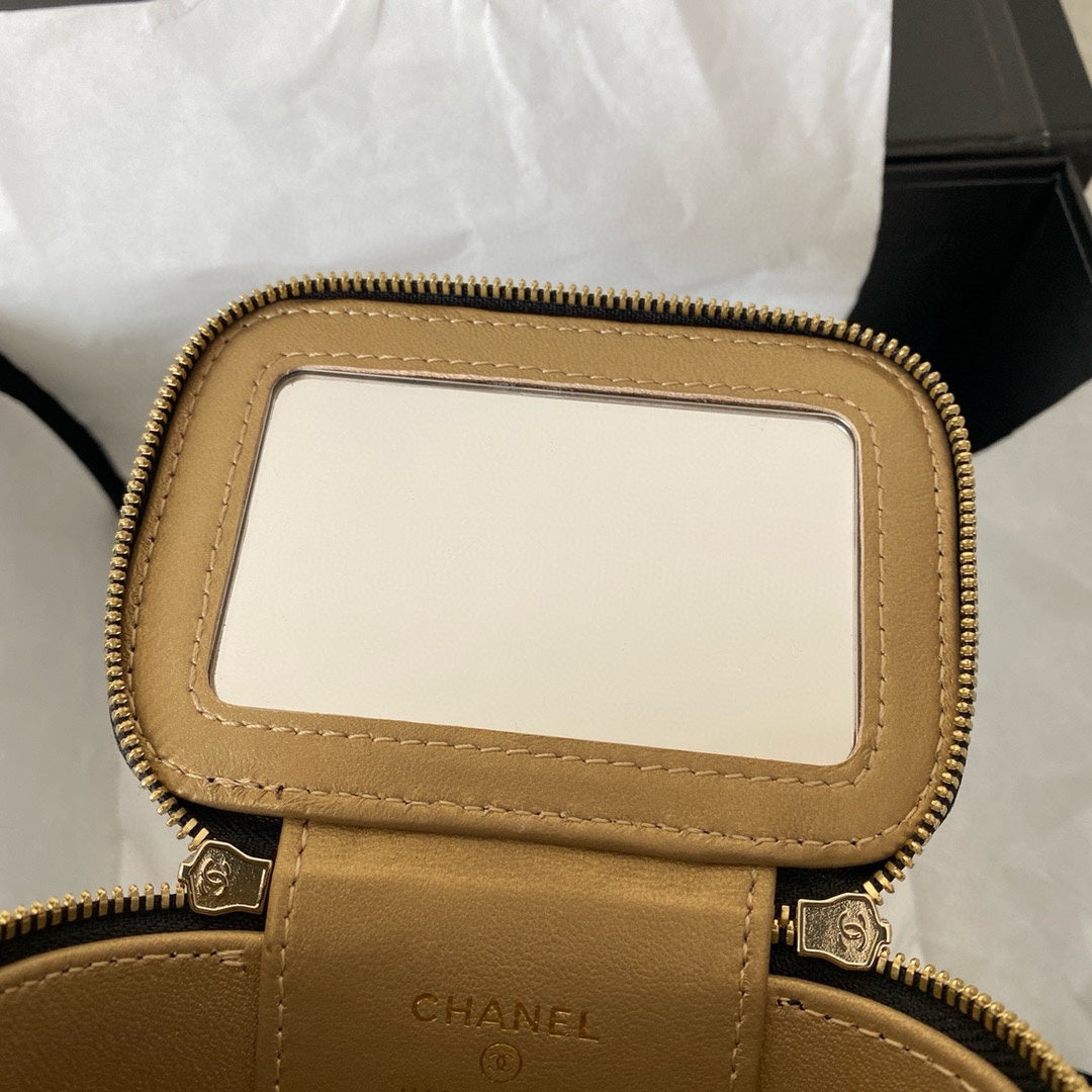 cc classic vanity bag 10cm black lambskin gold hardware