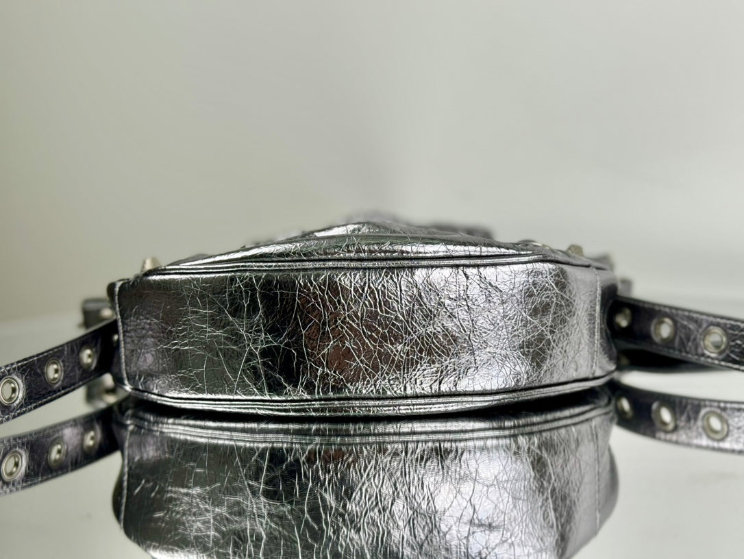 LE CAGOLE SMALL SHOULDER BAG 26 WITH RHINESTONES IN SILVER METALLIC ARENA LAMBSKIN