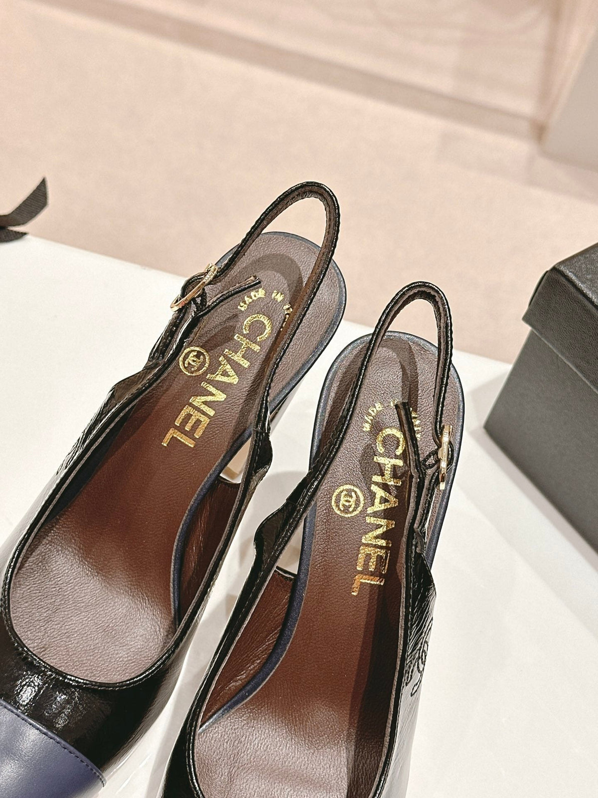 CC 24P SLINGBACKS 95MM BLACK NAVY LAMBSKIN