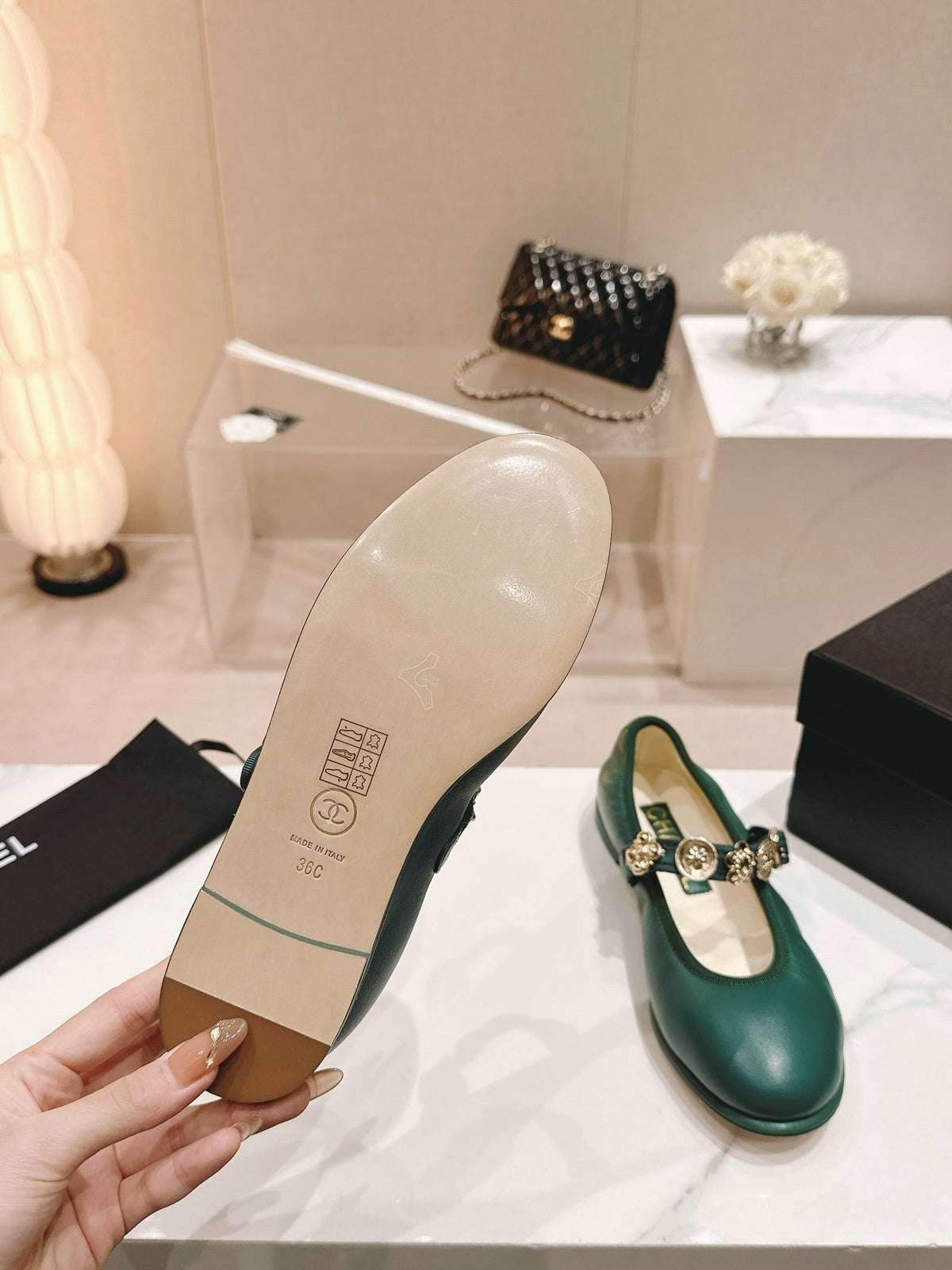 CC MARY JANES GREEN CALFSKIN LIGHT GOLD METALIC