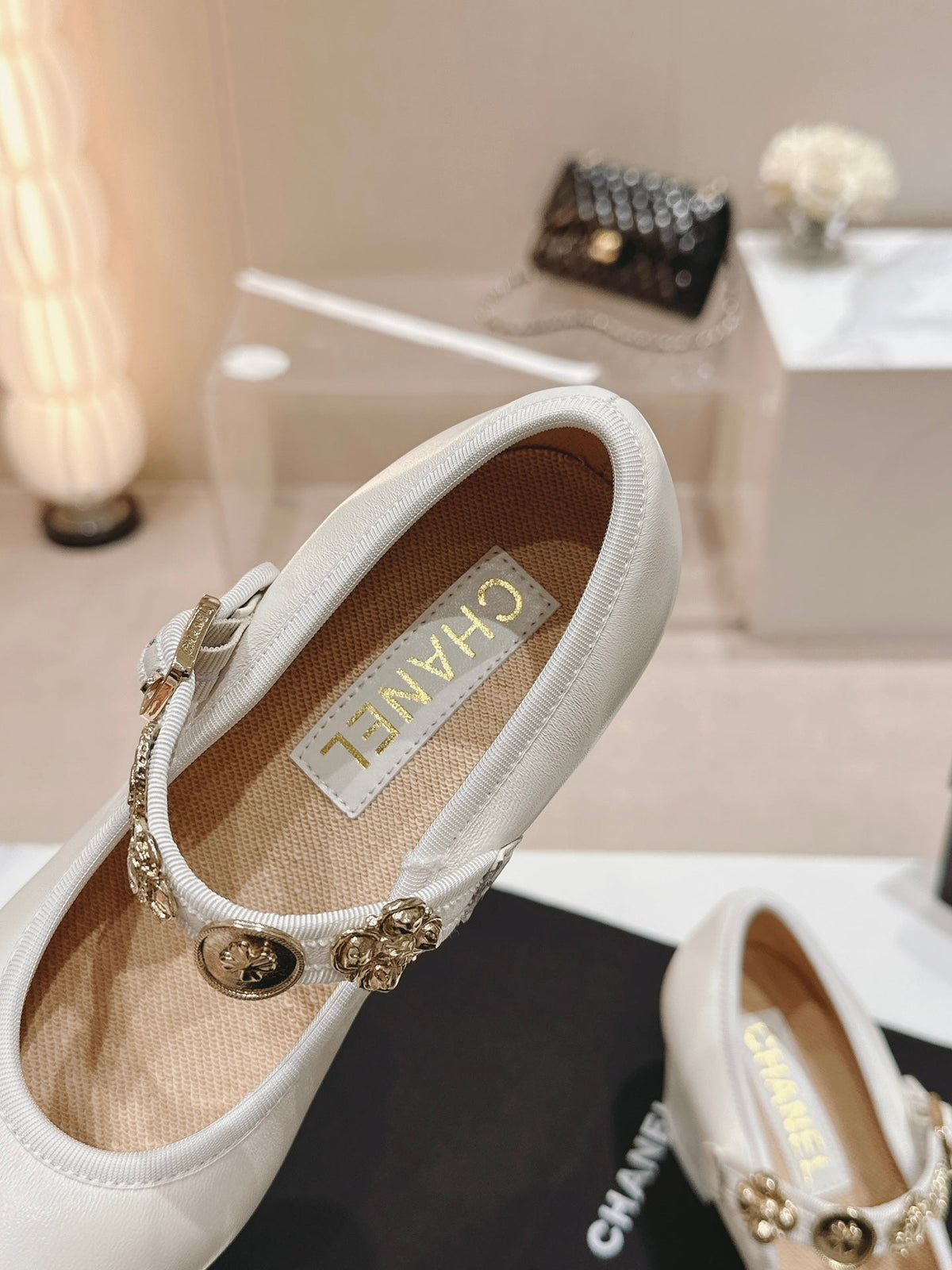 MARY JANE SHOES WHITE LAMBSKIN