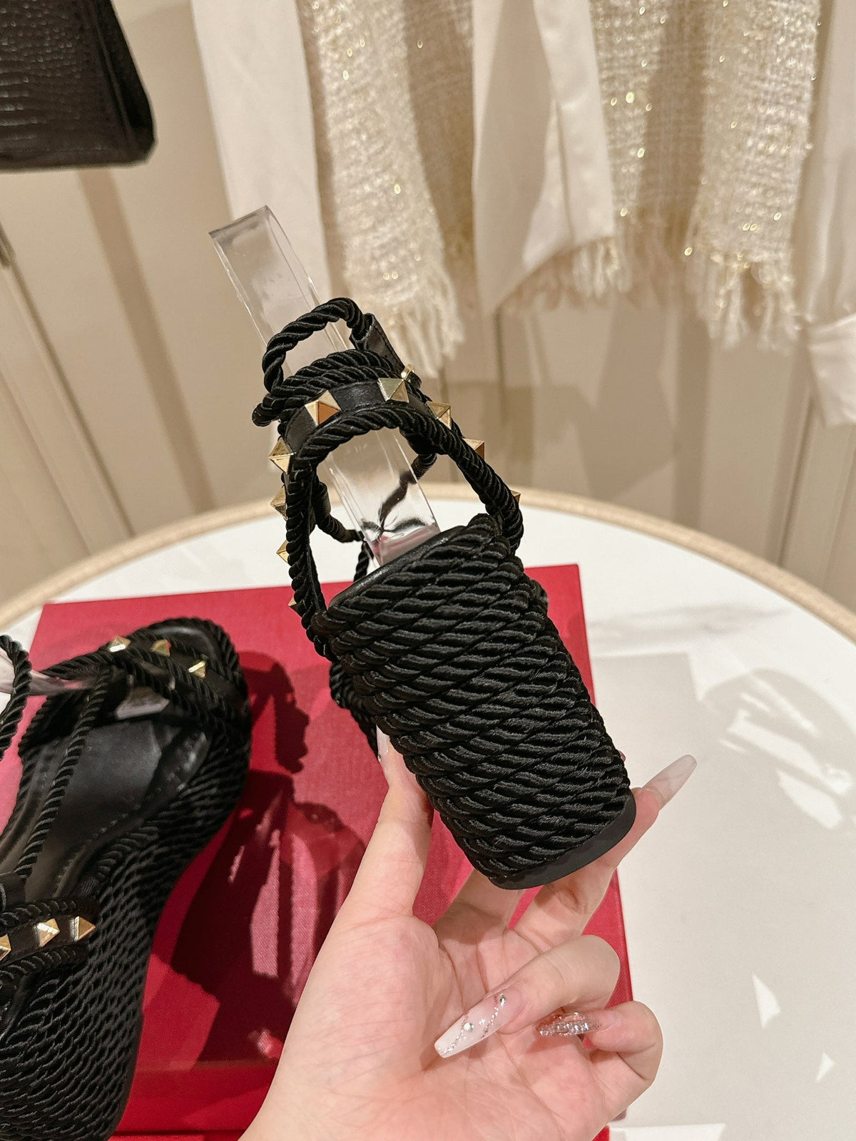 Rockstud Flatform Sandal 10mm In Black Calfskin And Nylon Rope  829393