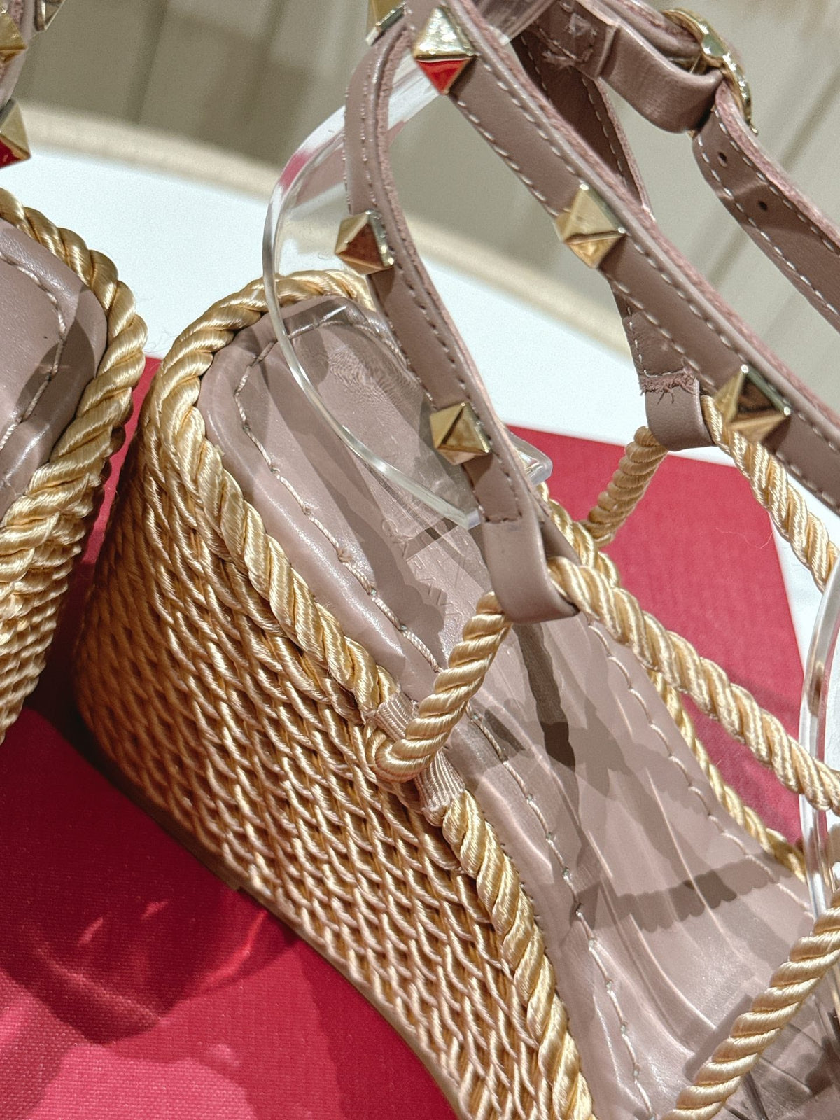 Garavani Rockstud Wedge Sandals 100mm In Beige Mix Rosy Brown Calfskin And Nylon Rope 829396