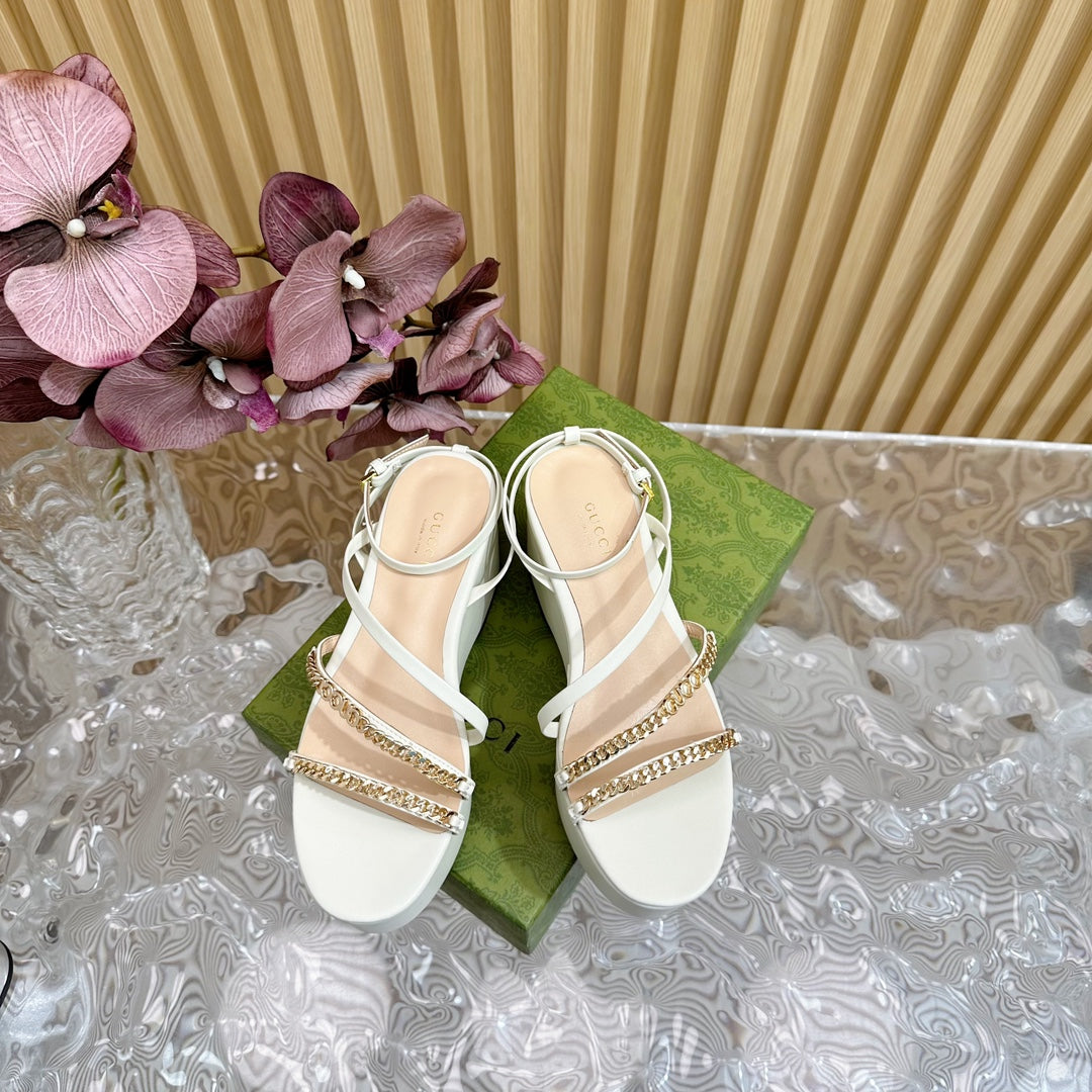 GG PLATFORM SANDAL WHITE CALFSKIN WITH CHAINS
