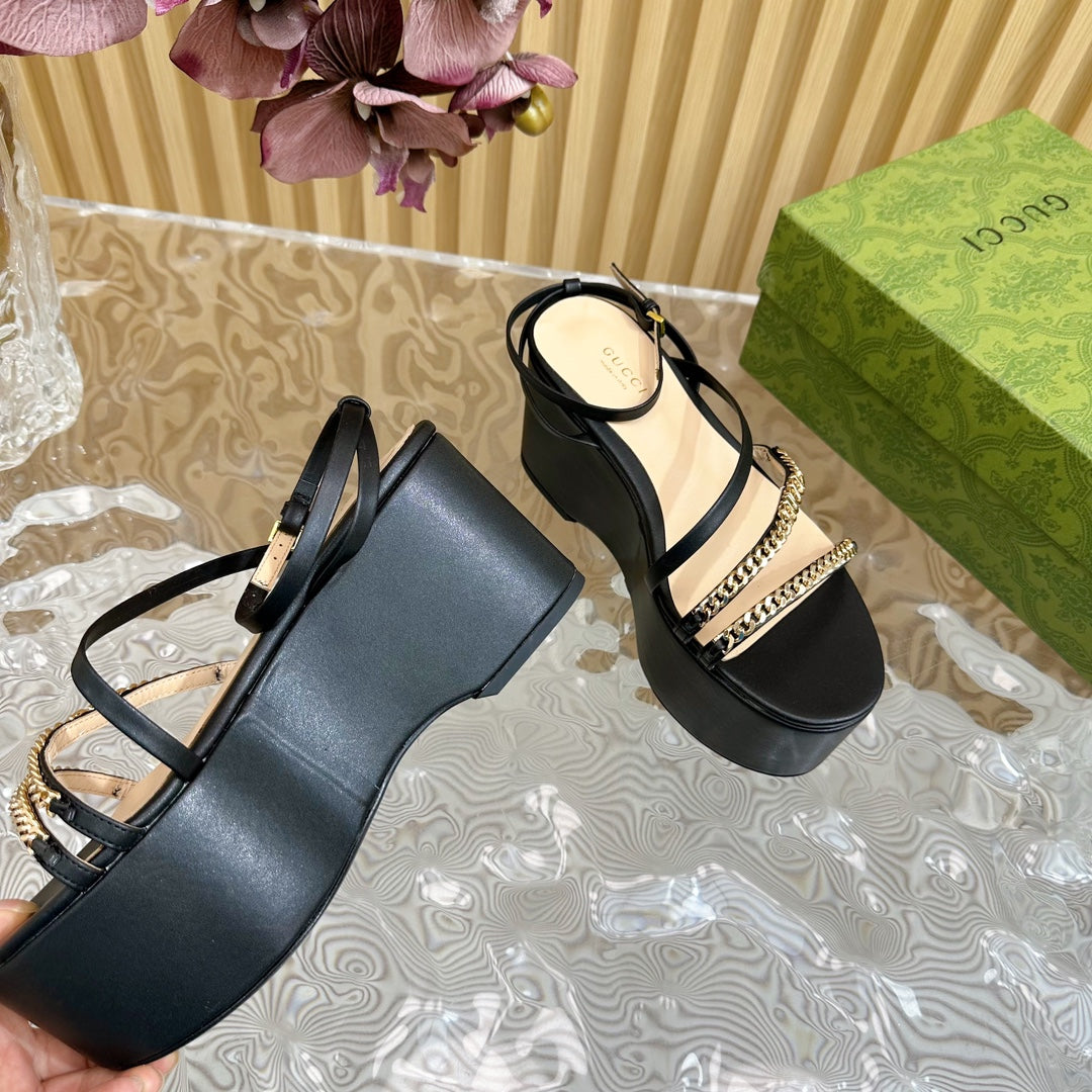 GG PLATFORM SANDAL BLACK CALFSKIN WITH CHAINS