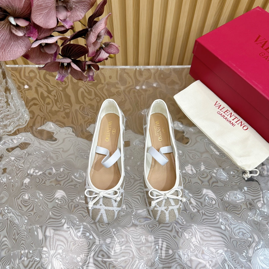 Ballerina In Toile Iconographe 20mm In White Mix Grey Brown Cotton Canvas And Lambskin 102830