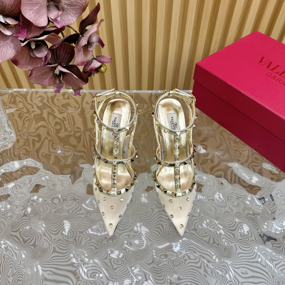 ROCKSTUD MIRROR-EFFECT PUMP WITH MATCHING STRAPS AND STUDS 95 MM GOLD CALFSKIN  AND MESH