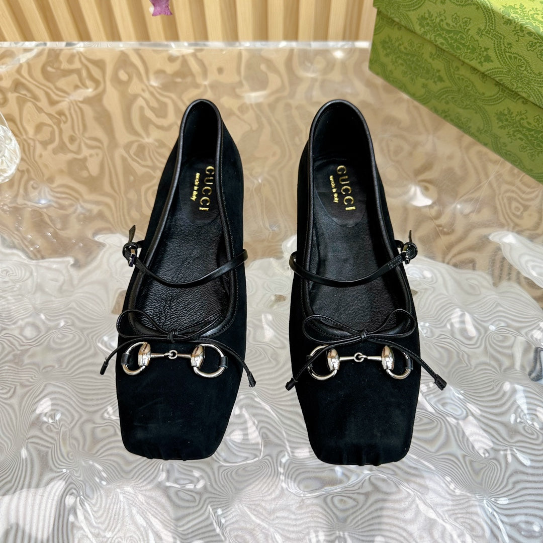 BALLET FLAT IN BLACK SUEDE