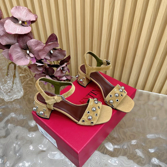VT 25 Rivet Steel Beads Slingback Brown Suede 325202