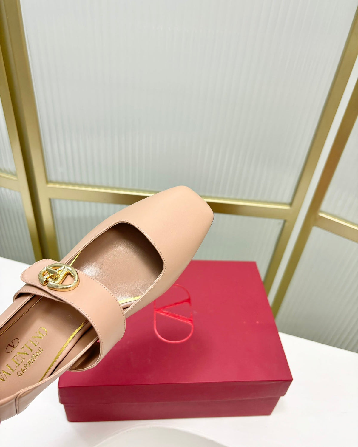 Vlogo Locker Mary-jane Ballerina In Beige Pink Cowhide 843667