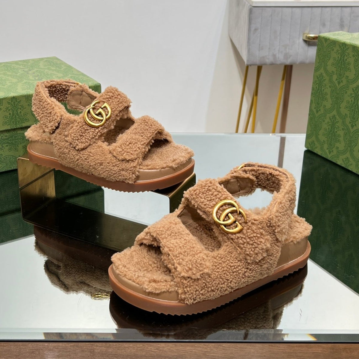 DAD SANDALS IN CIDER BROWN FLEECE