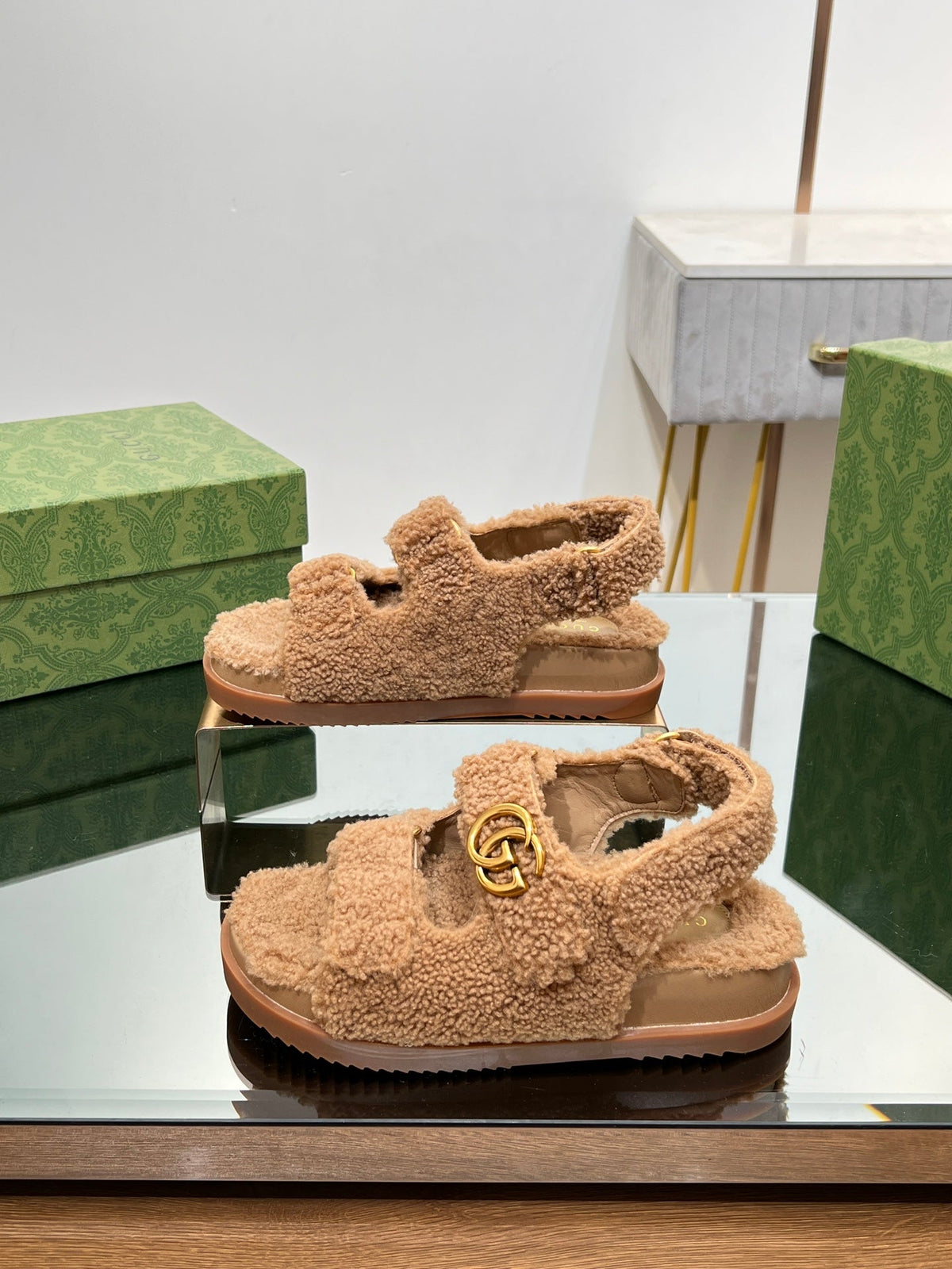 DAD SANDALS IN CIDER BROWN FLEECE