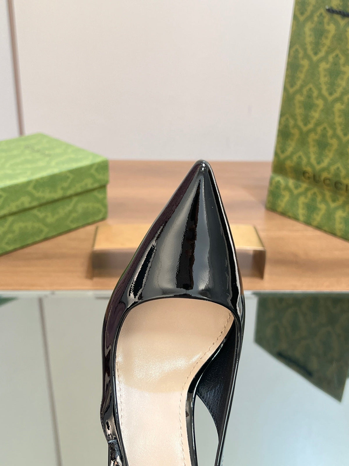 GG SIGNORIA SLINGBACK PUMP GLOSSY BLACK LAMBSKIN