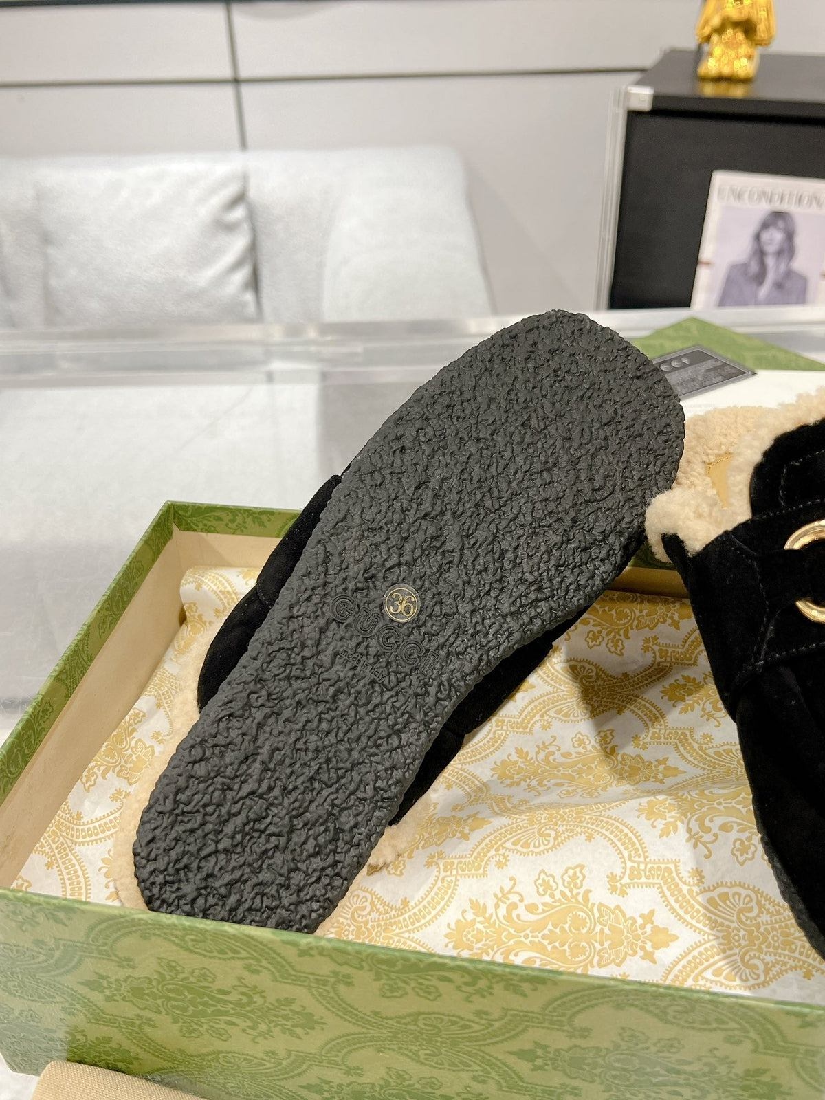 HORSEBIT MULE IN BLACK SUEDE AND FLEECE LINING