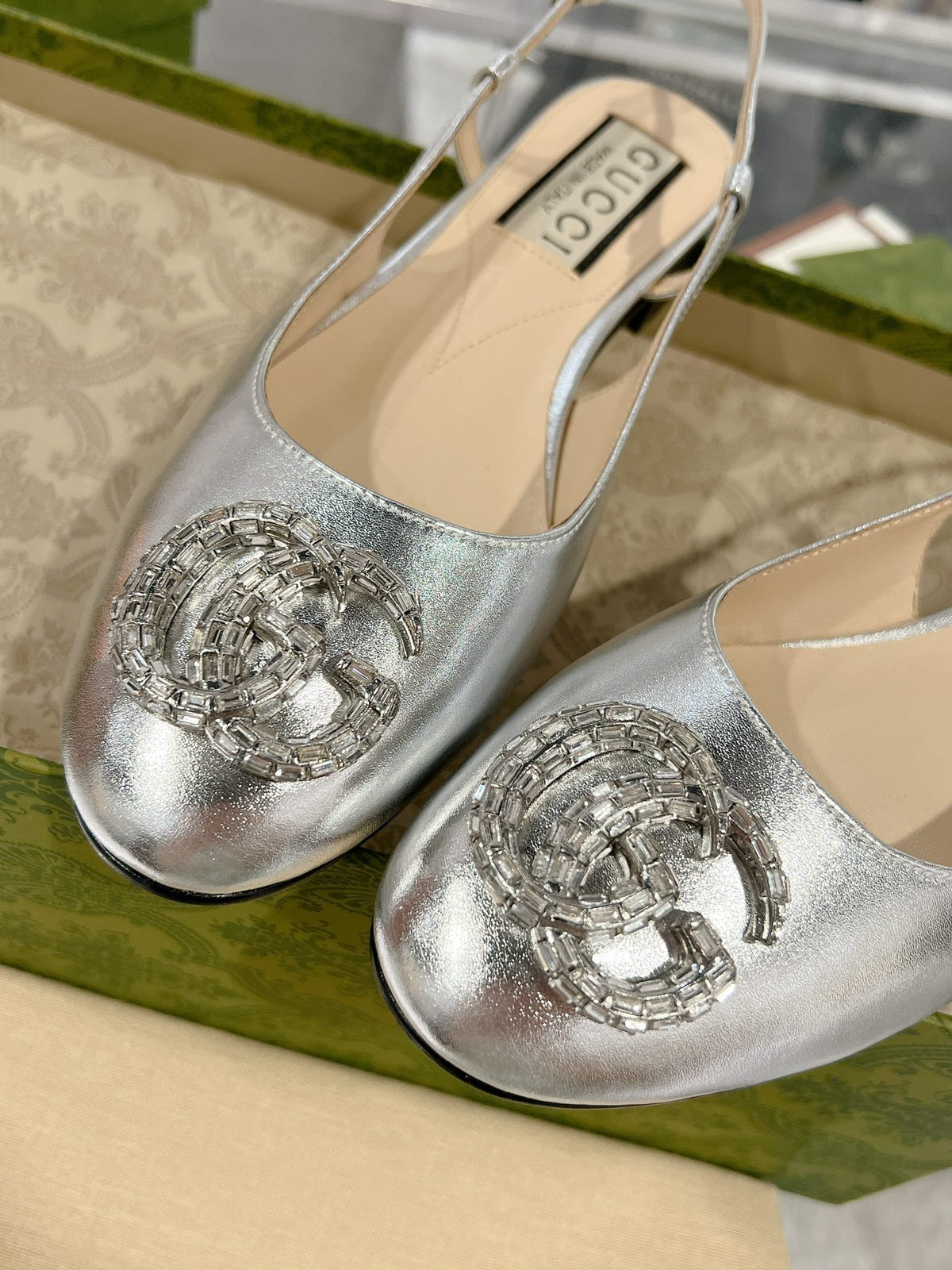 GG CRYSTALS SLINGBACK BALLET SILVER CALFSKIN