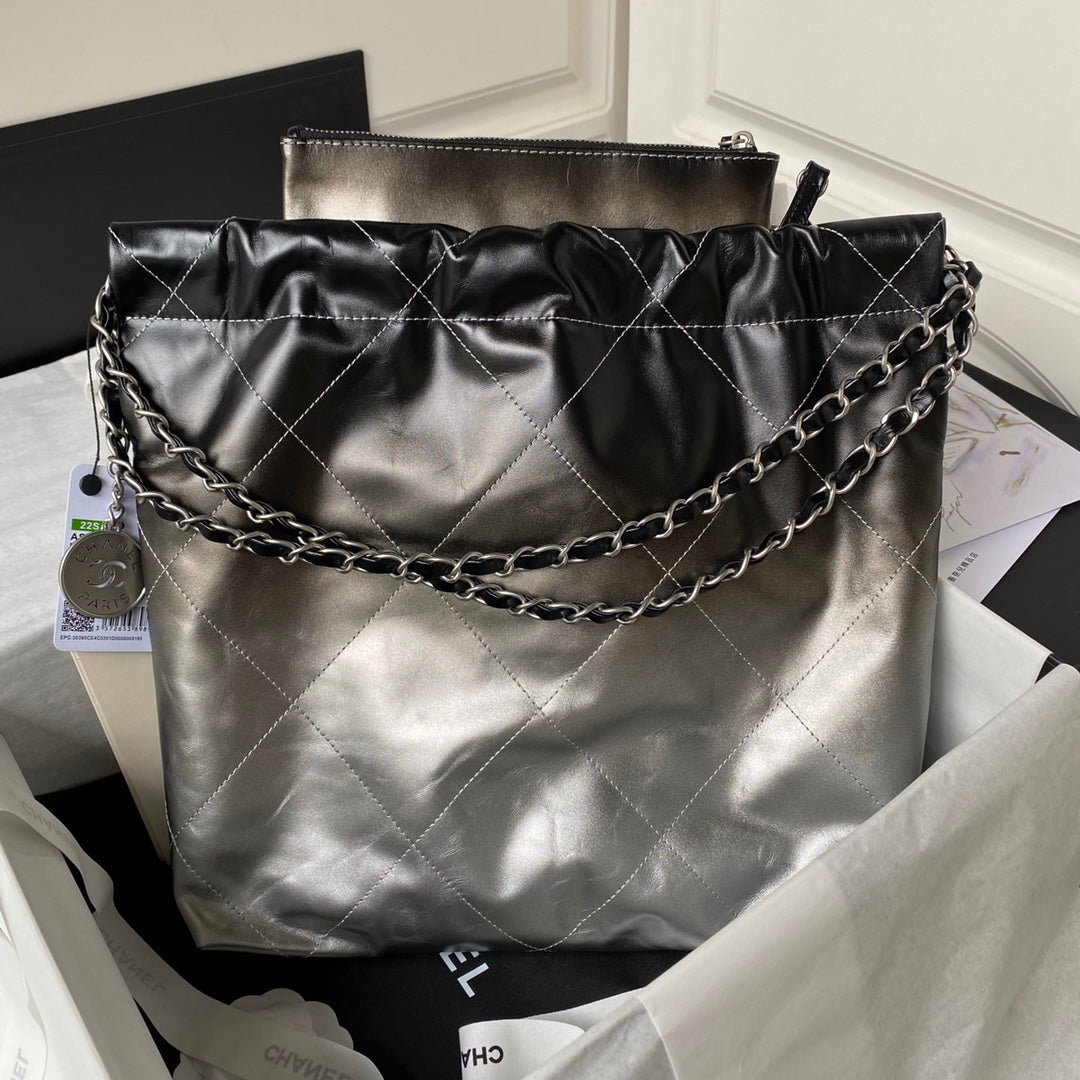 cc 22 hobo 35cm black and silver lambskin silver hardware