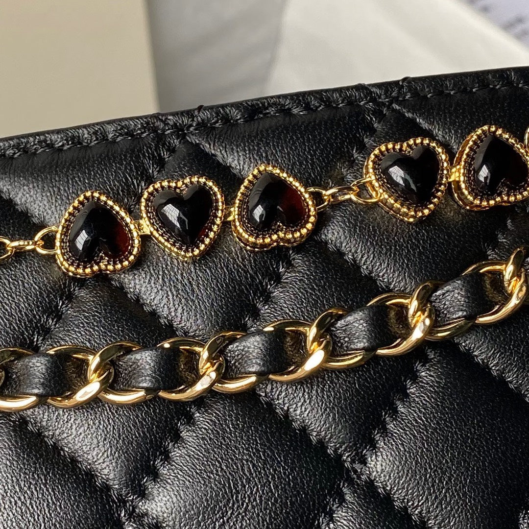 24p clutch with chain 19cm black lambskin