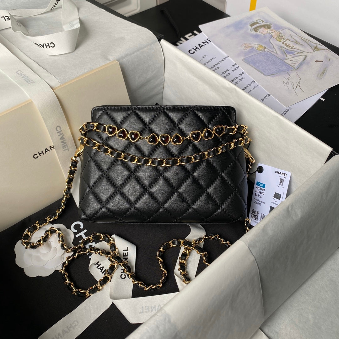 24p clutch with chain 19cm black lambskin
