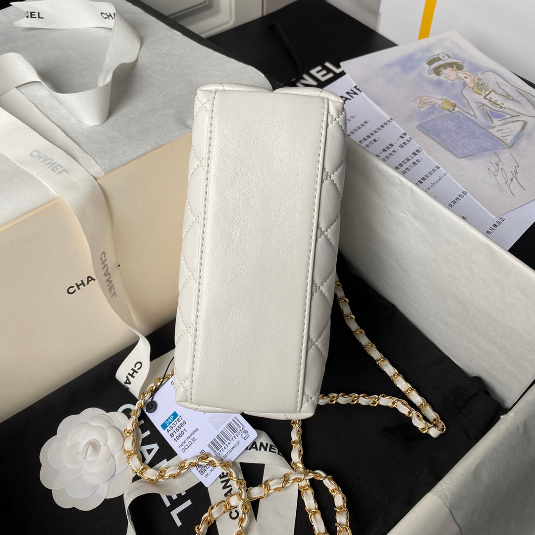 24p clutch with chain 19cm white lambskin