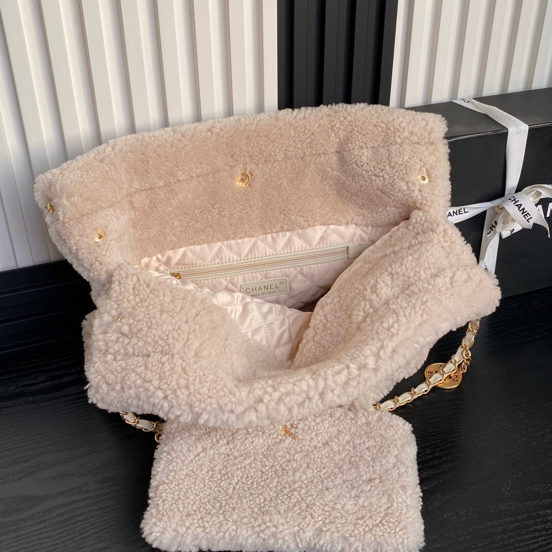 CC 24K Hobo 22 Bag 39cm Beige Wool Fur