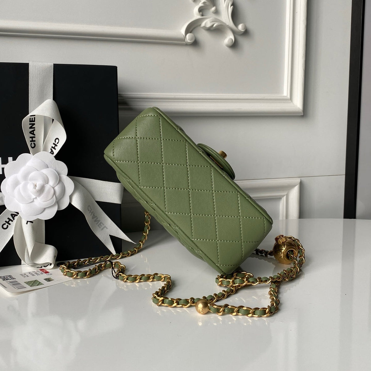 Chanel 25 Pearl Crush Square Flap Bag 17cm Dark Green Lambskin 323088