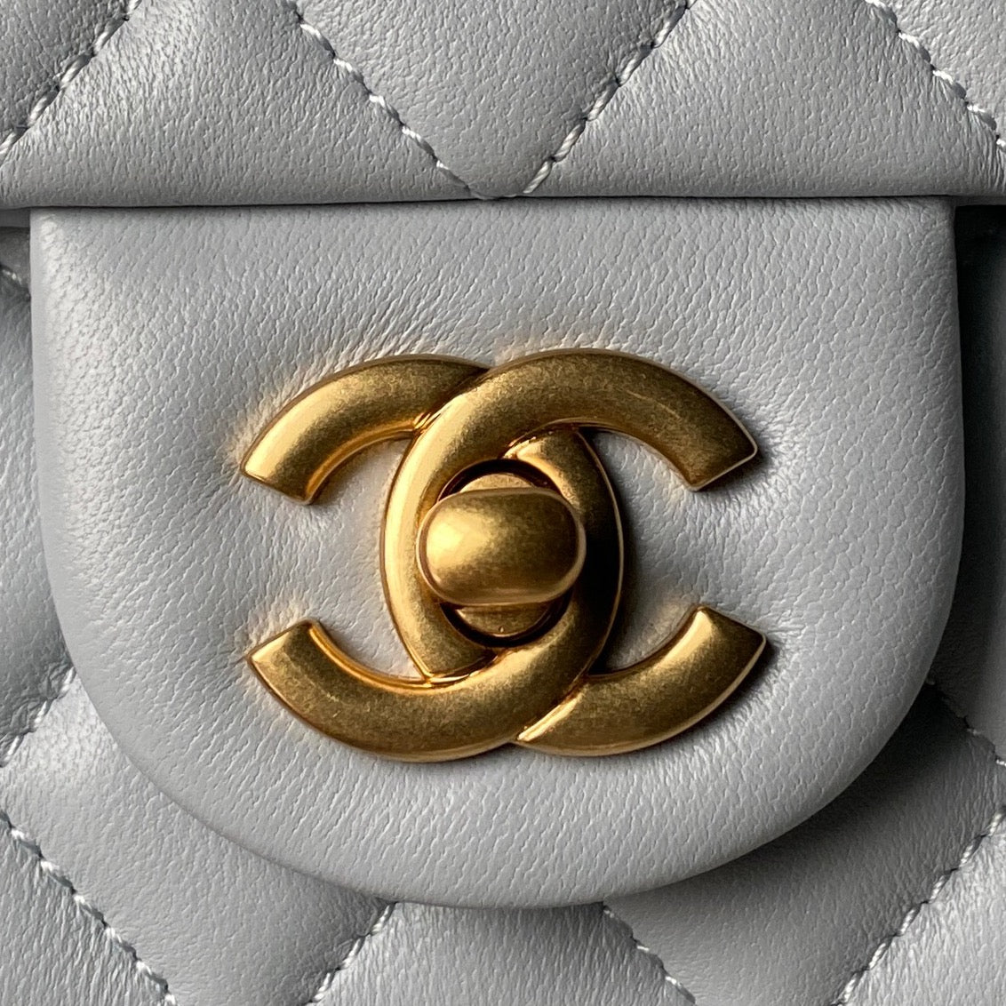 Chanel 25 Rectangular Pearl Crush Bag 20cm Light Blue Lambskin 324819