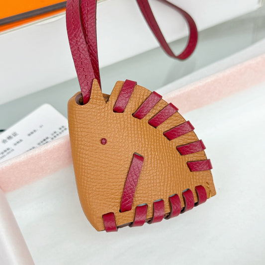 HM Horse Head Charm Brown Burgundy Calfskin
