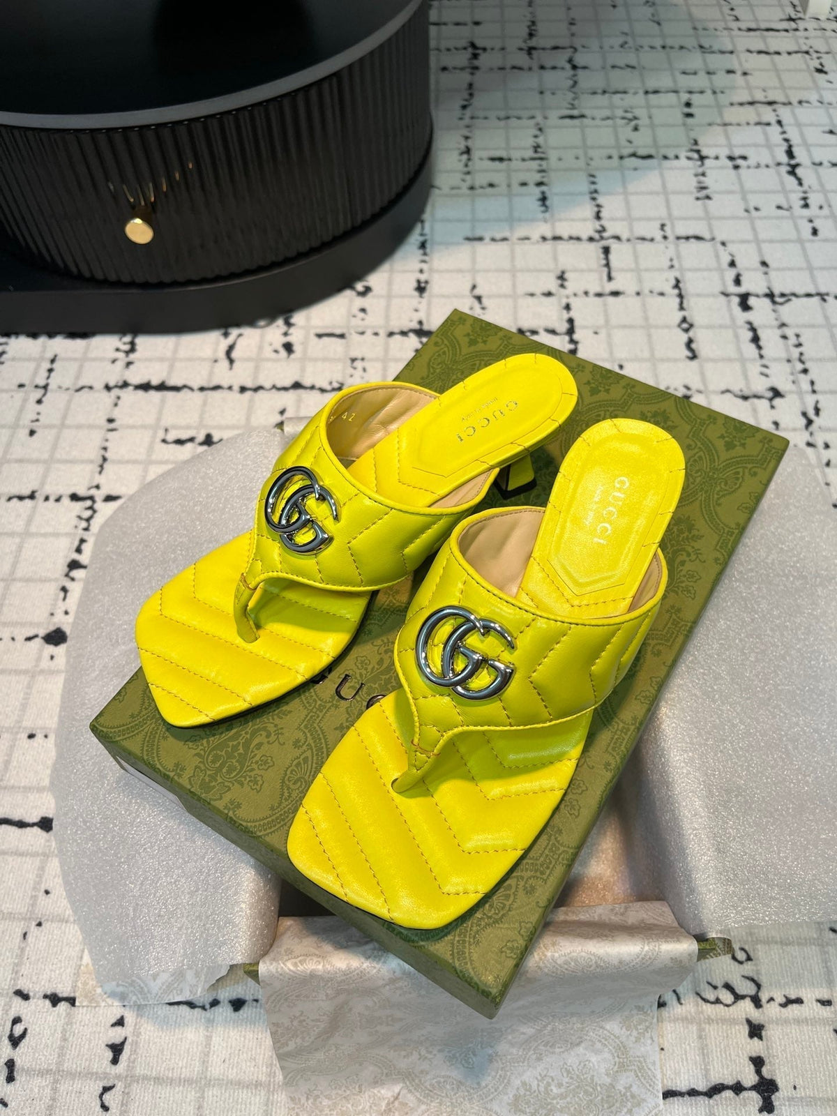 GG THONG SANDALS 55 LEMON CALKSKIN