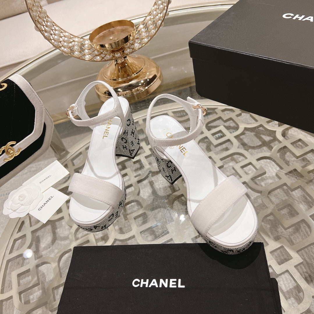 CC 25C 10CM Mid Heed Sandals White Fabric 213325