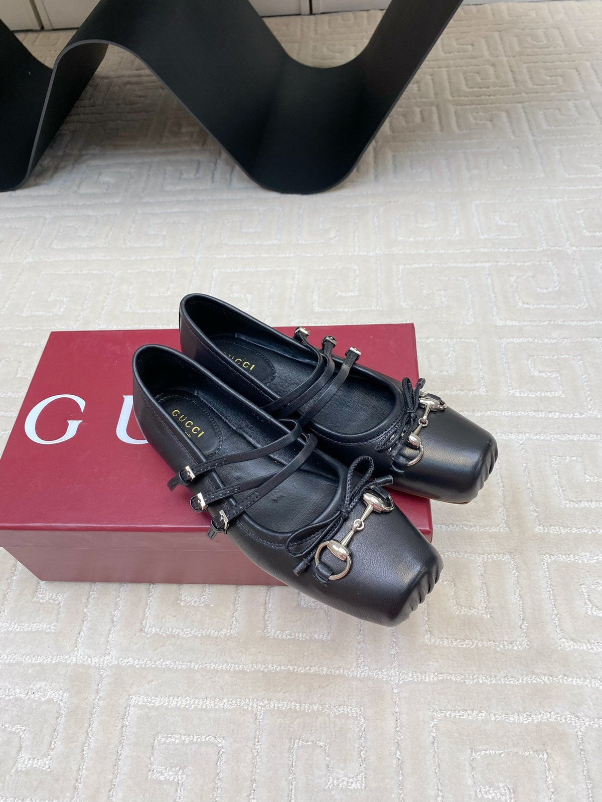 GG BALLET FLAT BLACK HORIZONTAL STRAPS LAMBSKIN