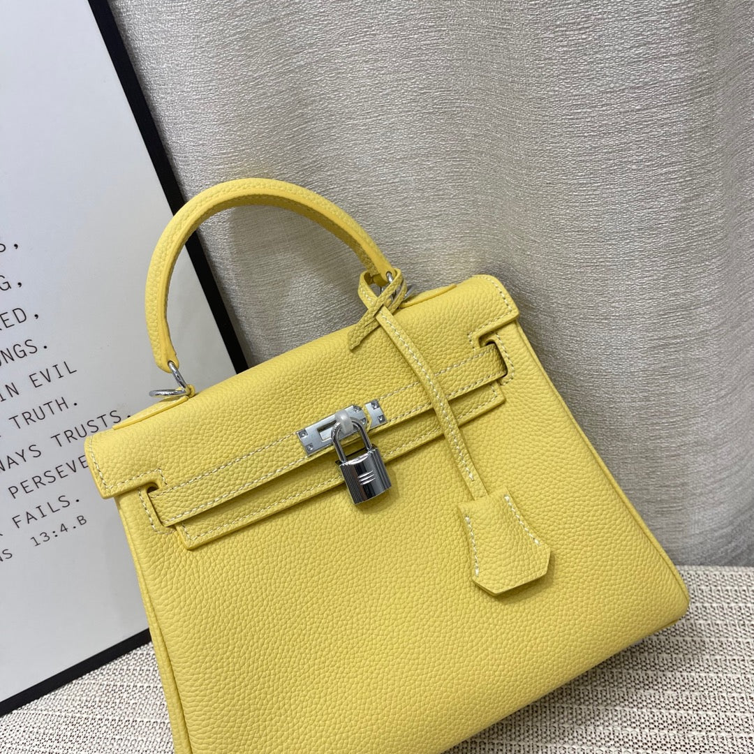 HM Kelly 25cm Lime Togo Leather Silver Hardware