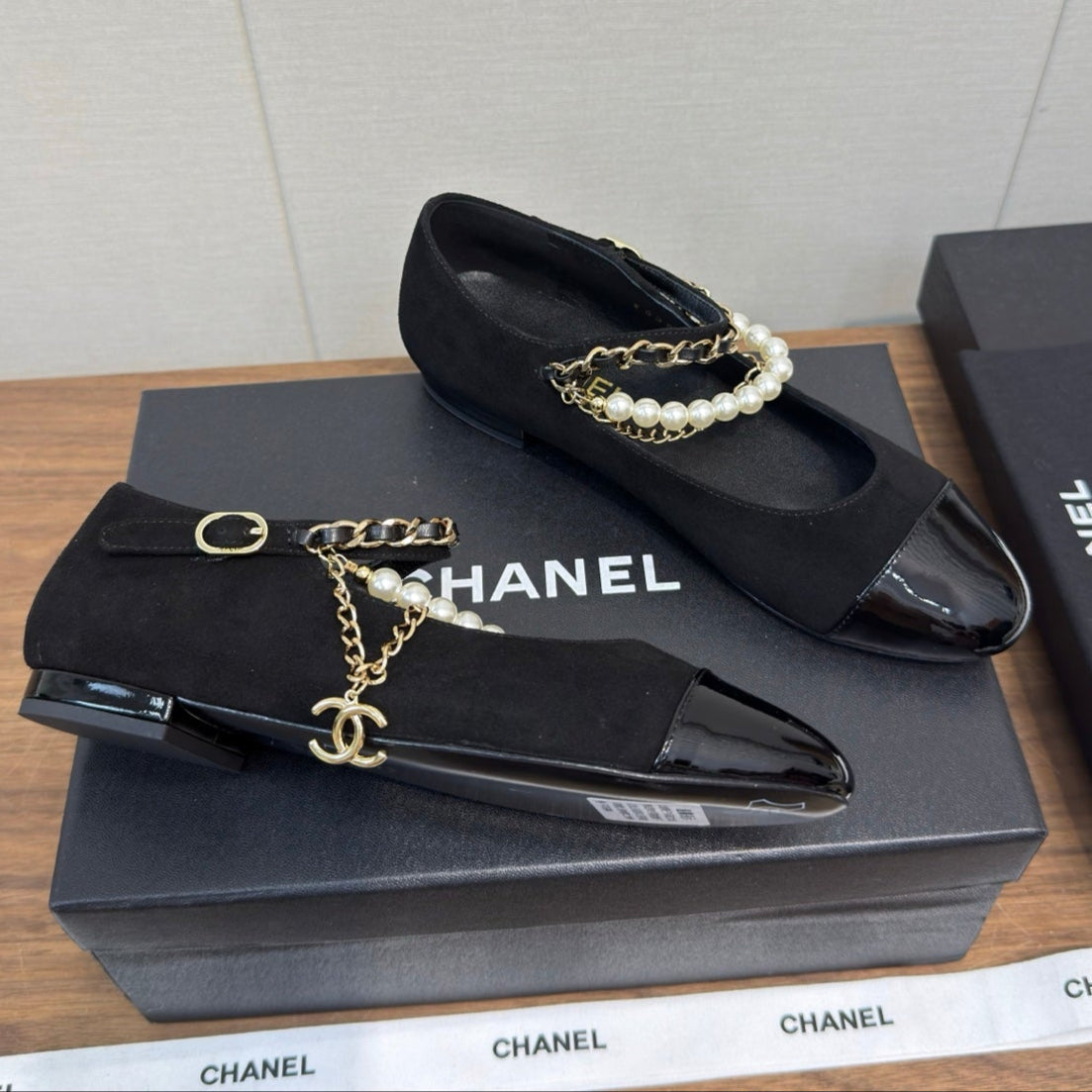 Chanel 25 Mary Jane Ankle Chain Ballet Flat black Suede Cowhide 465597
