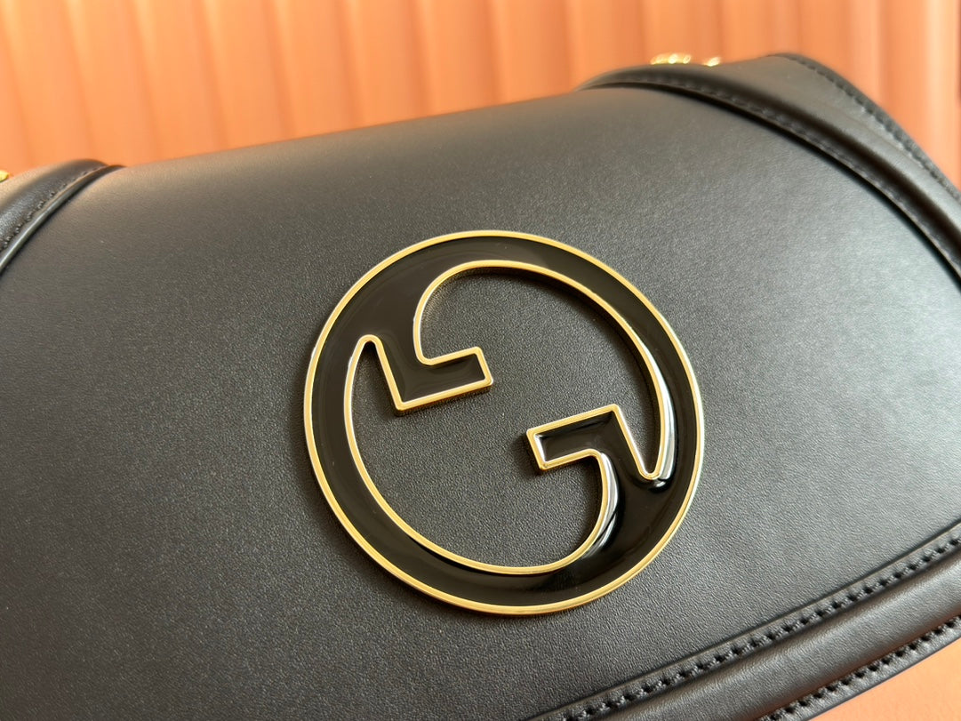 Gucci Blondie Small Shoulder Bag 26 Black Calfskin 272179