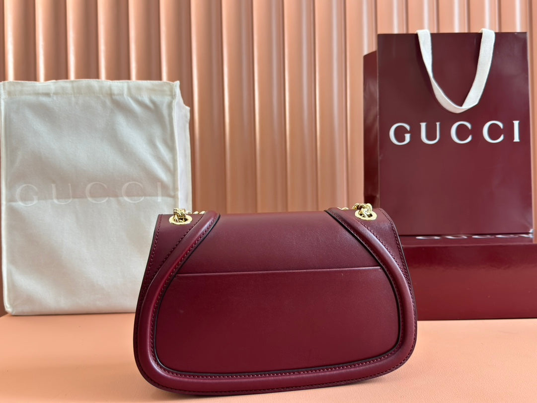 Gucci Blondie Small Shoulder Bag 26 Burgundy Calfskin 272180