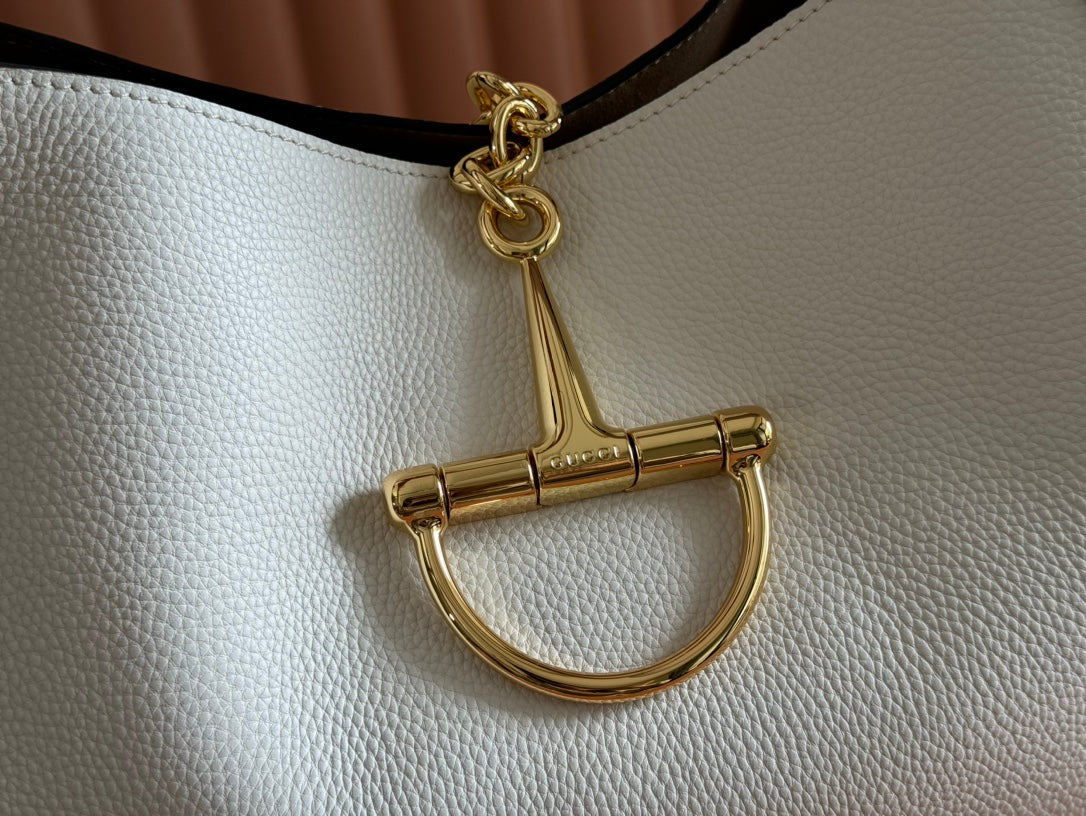 Gucci Softbit Shoulder Bag White Calfskin 248332