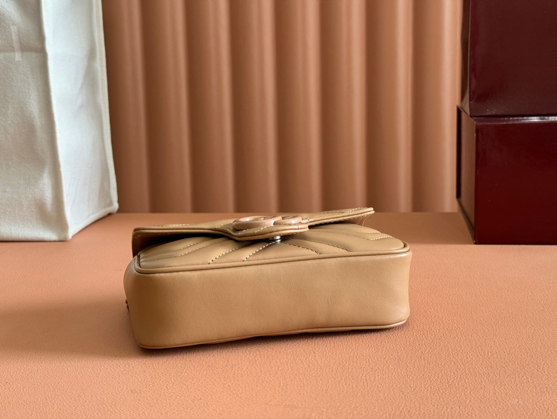 Gucci GG Marmont 16.5 Bag All Beige Calfskin 248378