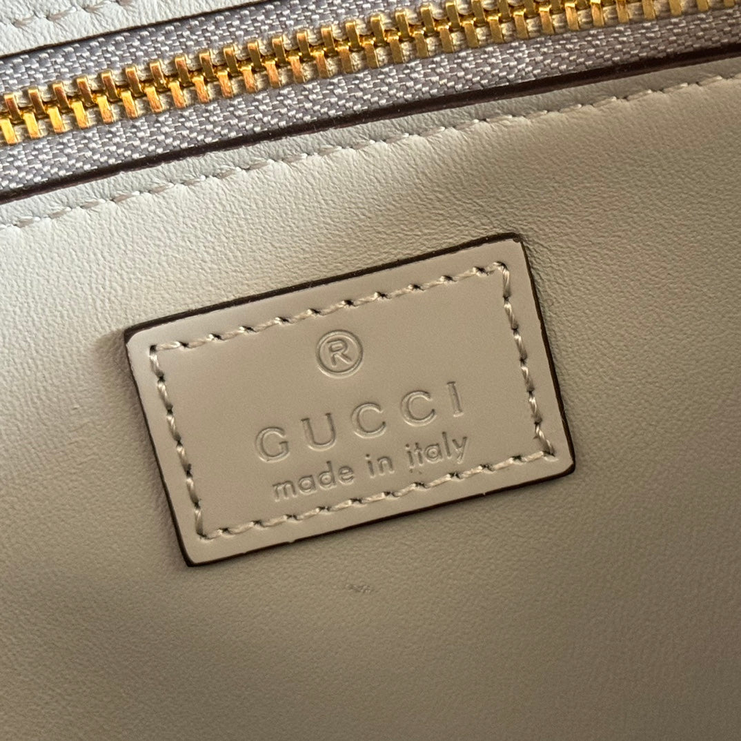 Gucci Siena Small Shoulder Bag Gray Leather 271872