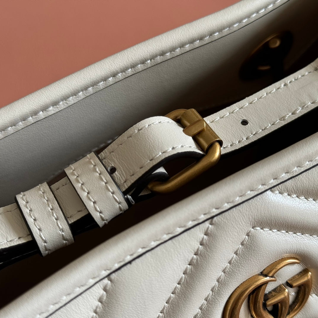 GG Marmont Matelasse Tote Beige Leather 271804