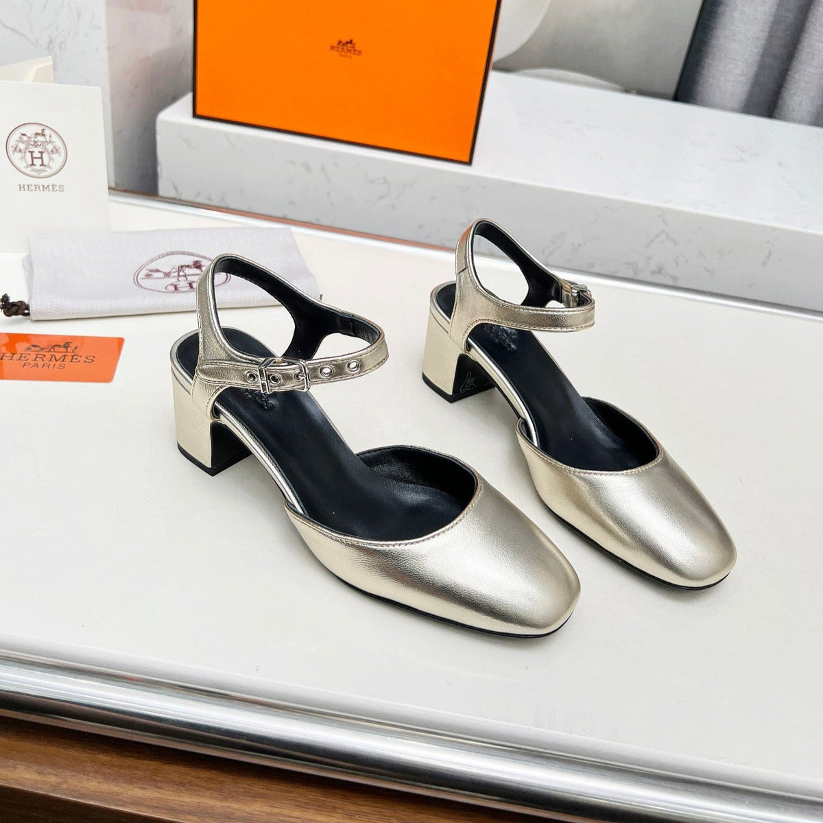 Kamilla ̉60 pump Gold Lambskin 214075