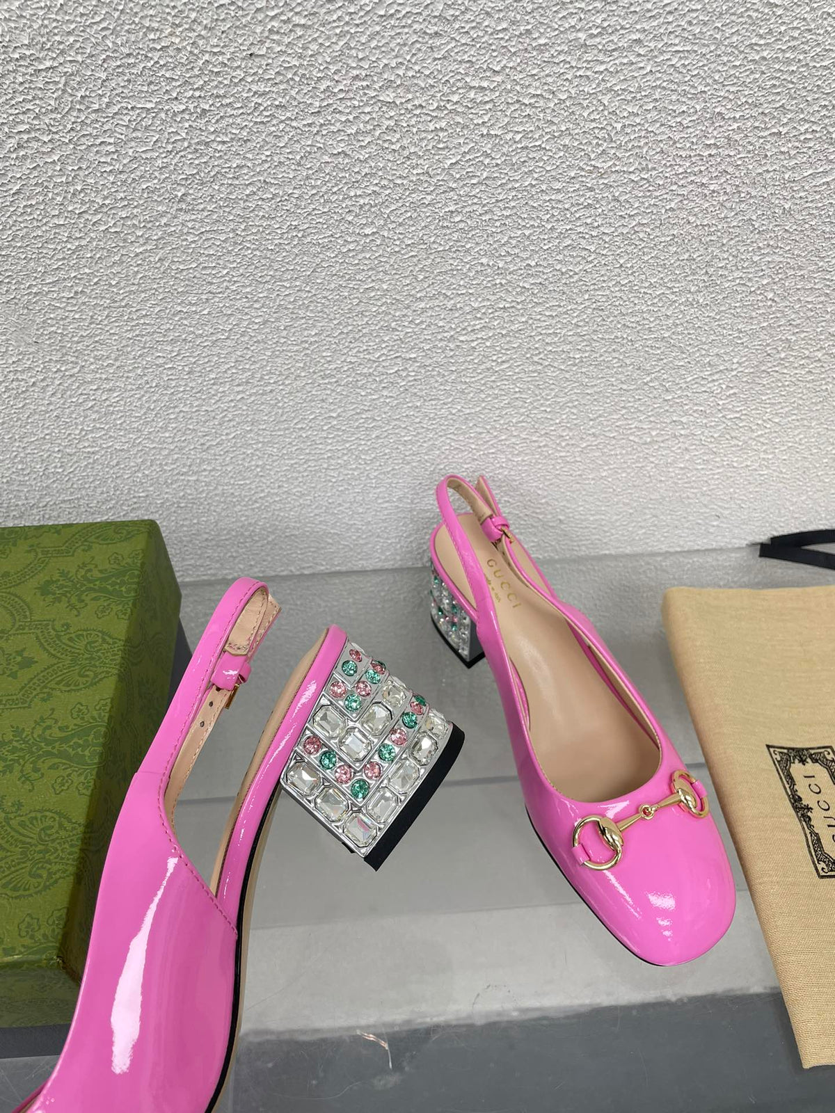 GG WOMEN'S HORSEBIT SLINGBACK IN FUSCIA PINK CALFSKIN WITH RHINSTONES