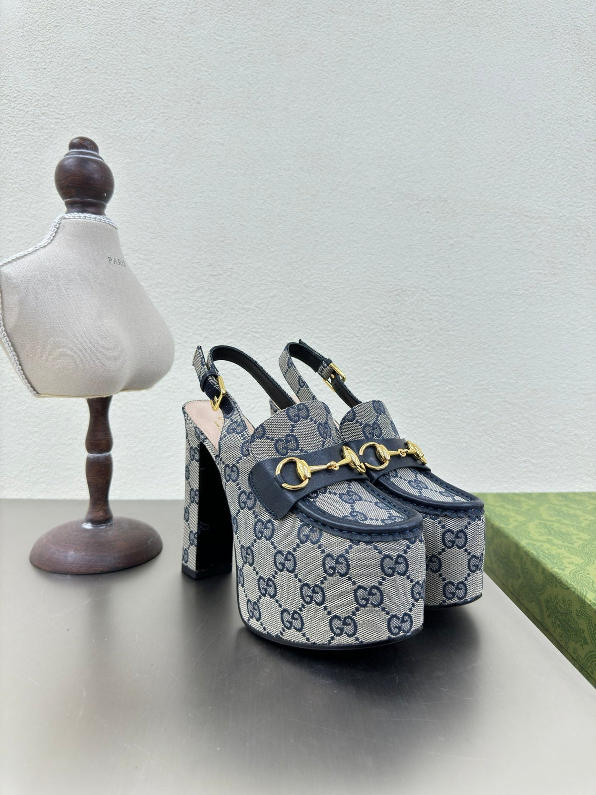 GG WOMEN'S HORSEBIT PLATFORM LOAFER SLINGBACK IN BEIGE AND BLUE CANVAS