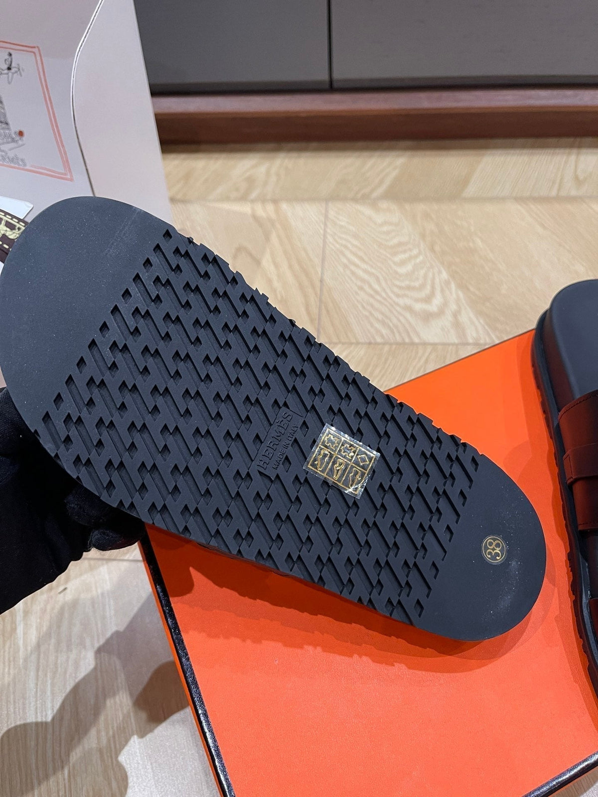 HM 25 Jackson Sandal Black Calfskin