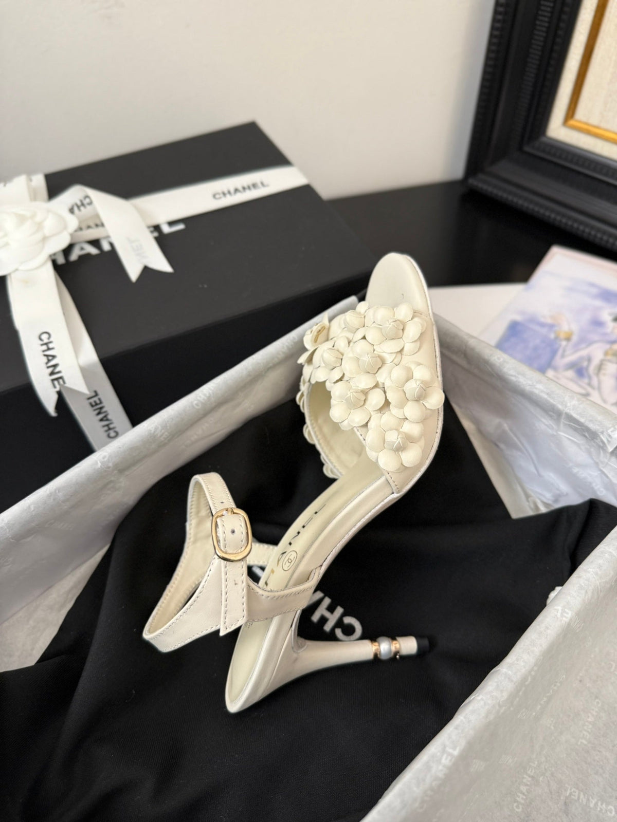 CC 25 Slingback White Lambskin 233399
