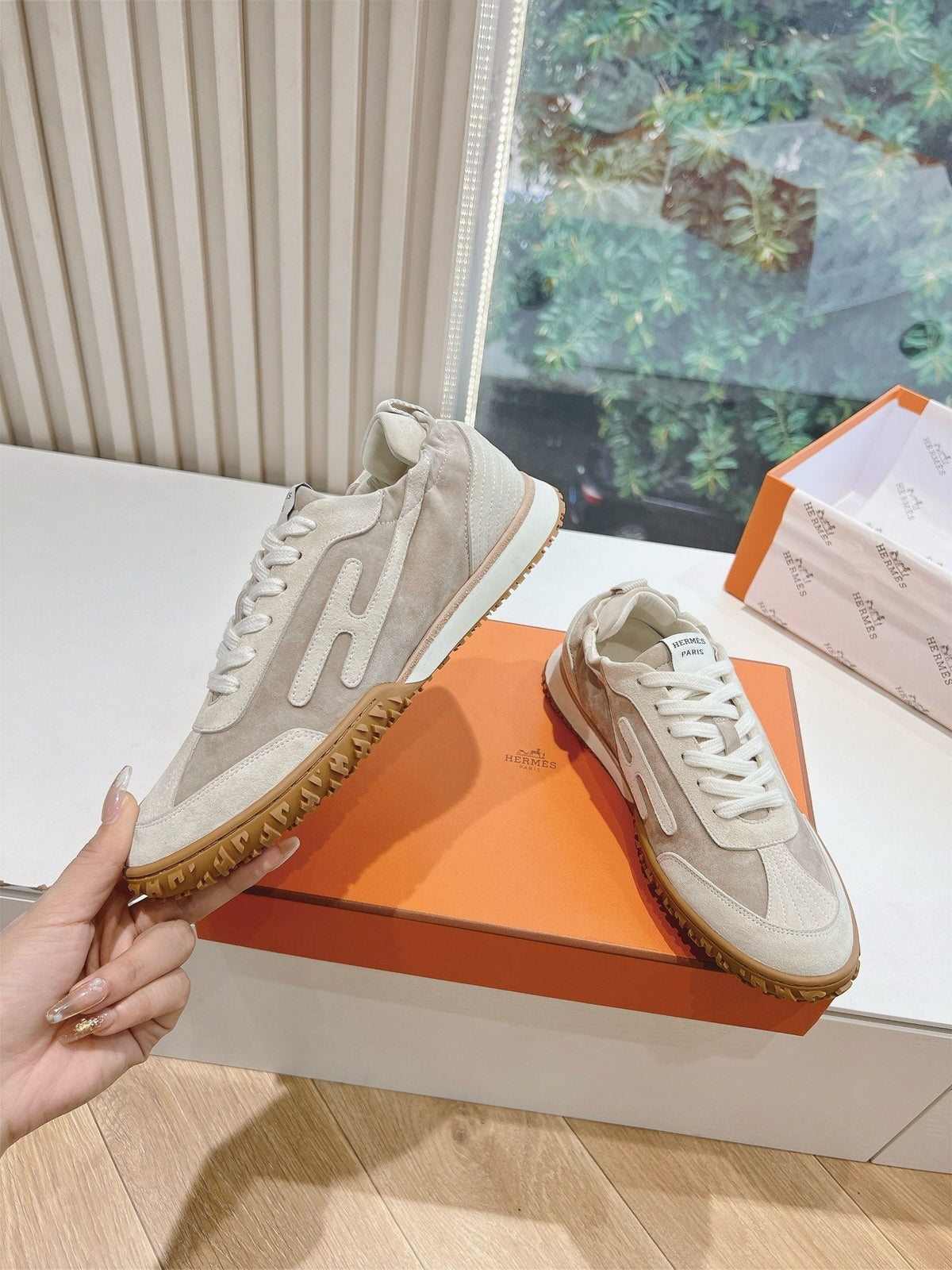 HM JET SNEAKER GREY CREAM CALFSKIN SUEDE