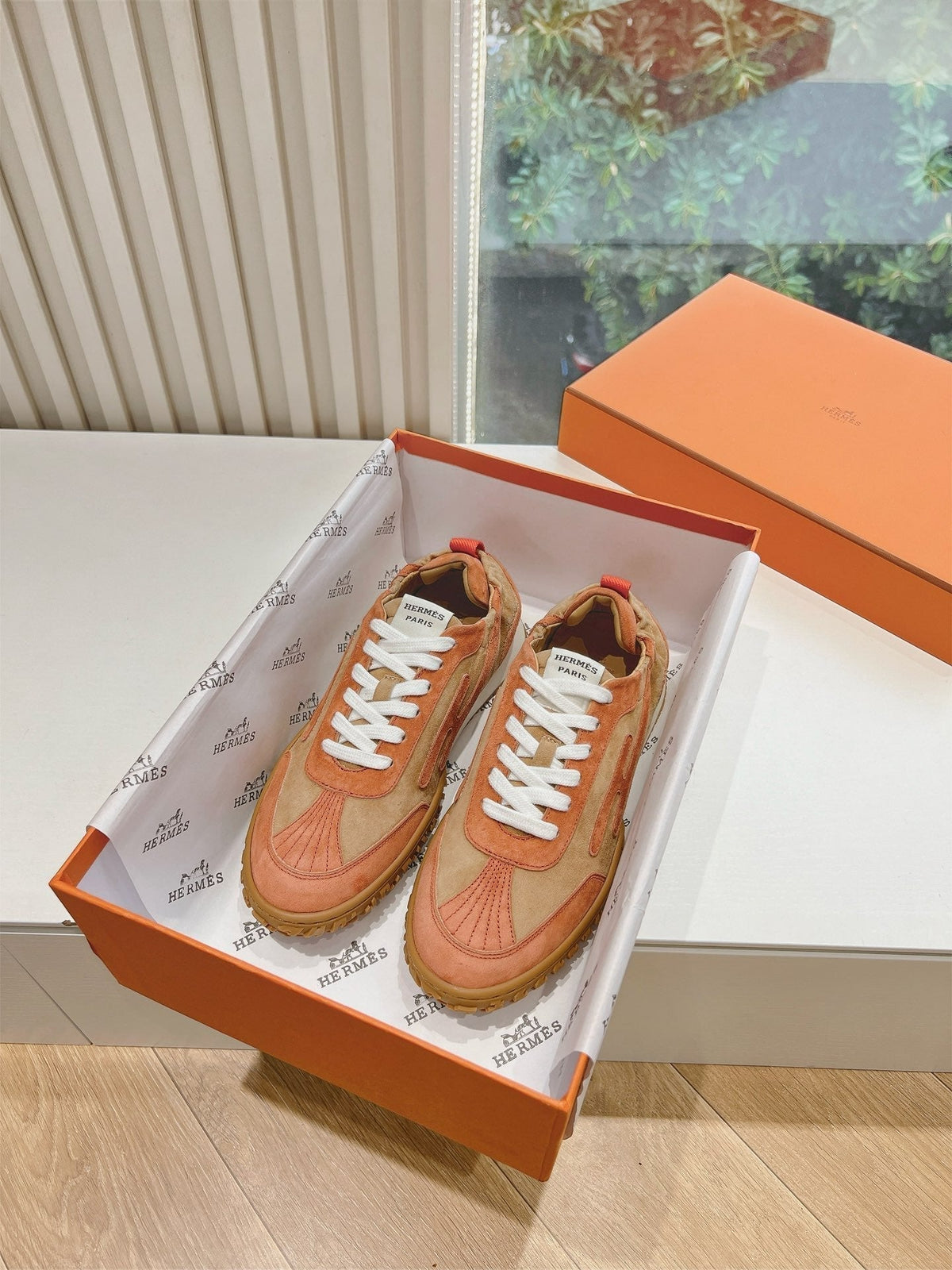 HM JET SNEAKER BROWN ORANGE CALFSKIN SUEDE
