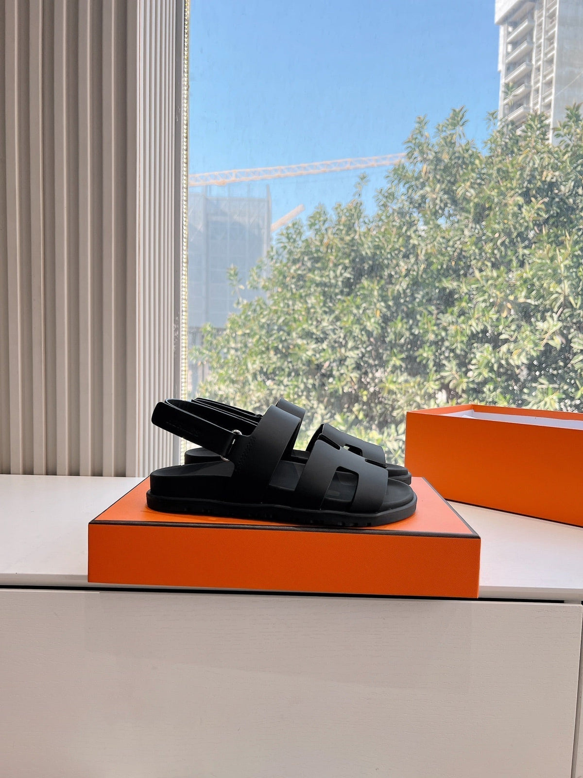 HM 25 Genius Sandal Black Calfskin
