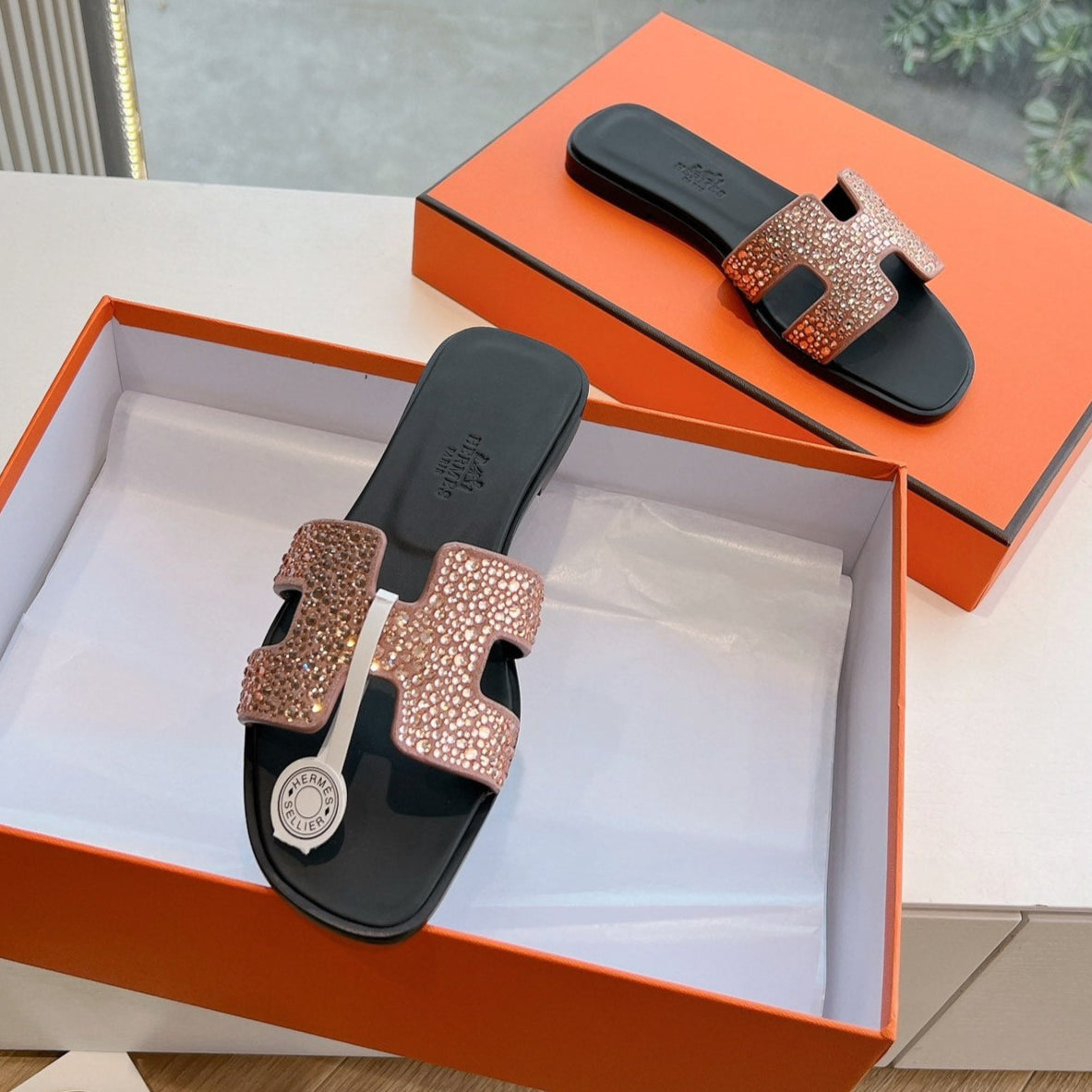 OASIS SLIDE IN PENNY BROWN CALFSKIN WITH CRYSTALS
