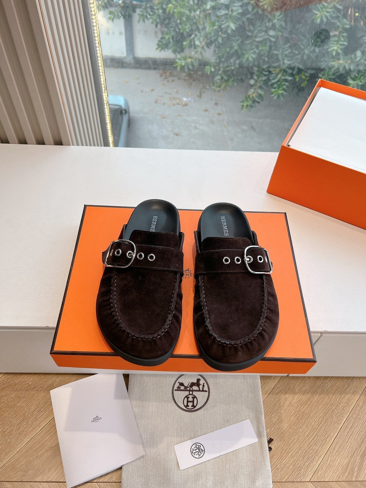 HM 25 Key Mule Red Wine Suede
