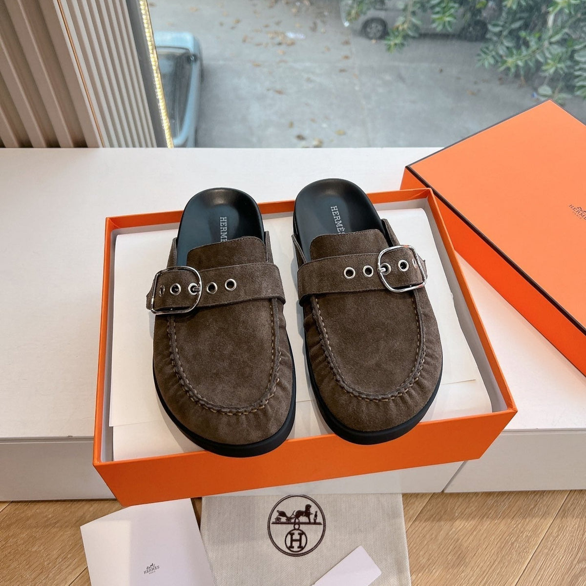 HM 25 Key Mule Dark Grey Suede
